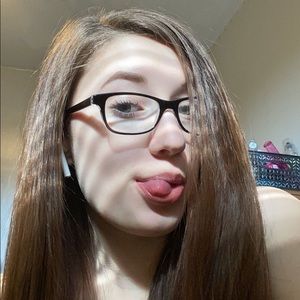 Meet your Posher, Isabella